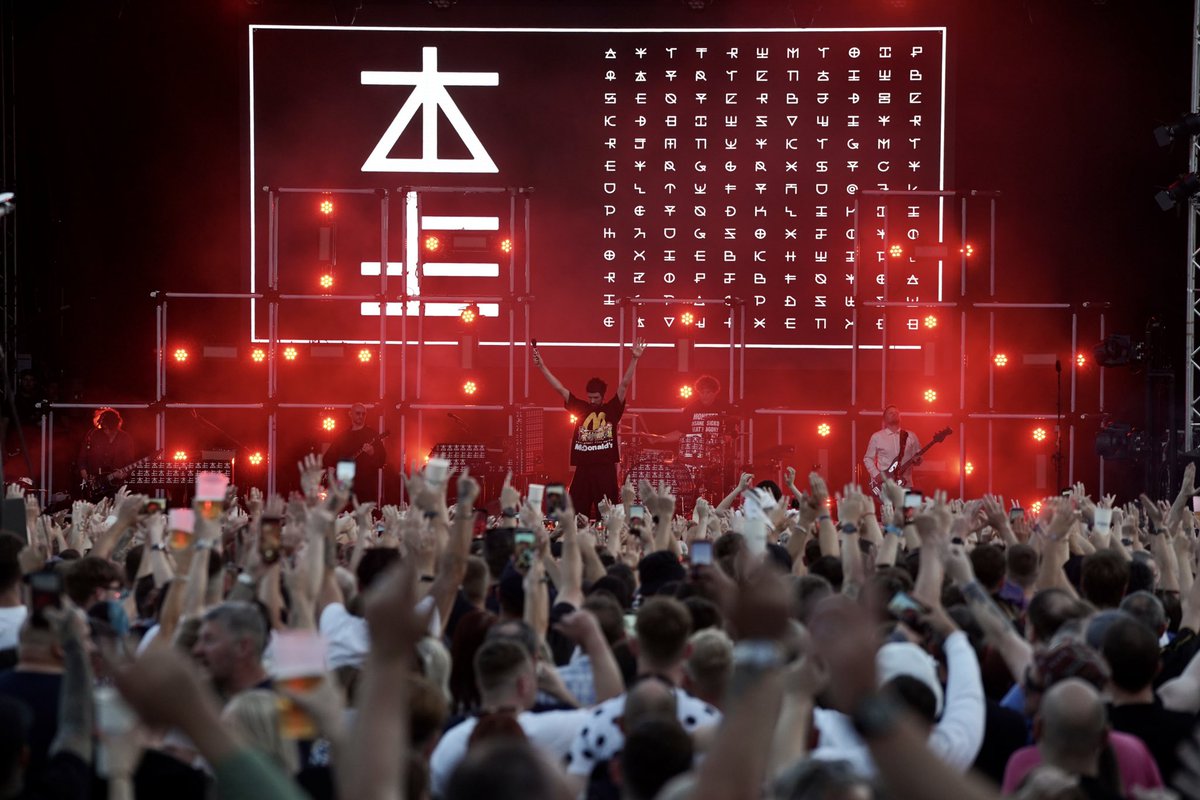 millsqleeds's tweet photo. The incredible @KasabianHQ live in Leeds. #SummerSeries23 #SOTC #Kasabian https://t.co/YCLQWCJqN7