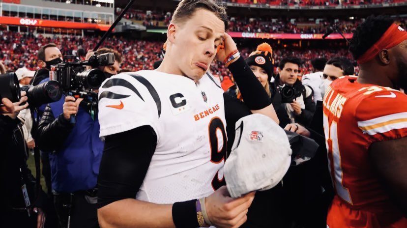 CinCity808's tweet photo. Haters say Joe Burrow choked in the SB but last time I checked Bengals only lost by 3, not get blown out 31-9. 

But Joe Burrow choked..ok sure. https://t.co/E5XohYxCIj