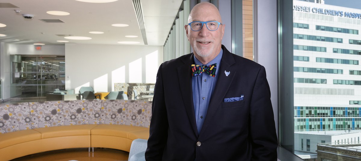 Philip Glick, MD, MBA — @UBSurgery professor & liaison for health sciences schools & the @UBSchoolofMGT for MBA programs — is an advocate of medical students obtaining MBA degrees. 

» See why @glicklab says the MD/MBA program is crucial: buff.ly/3XIAnGv

#UBMGT #UBuffalo
