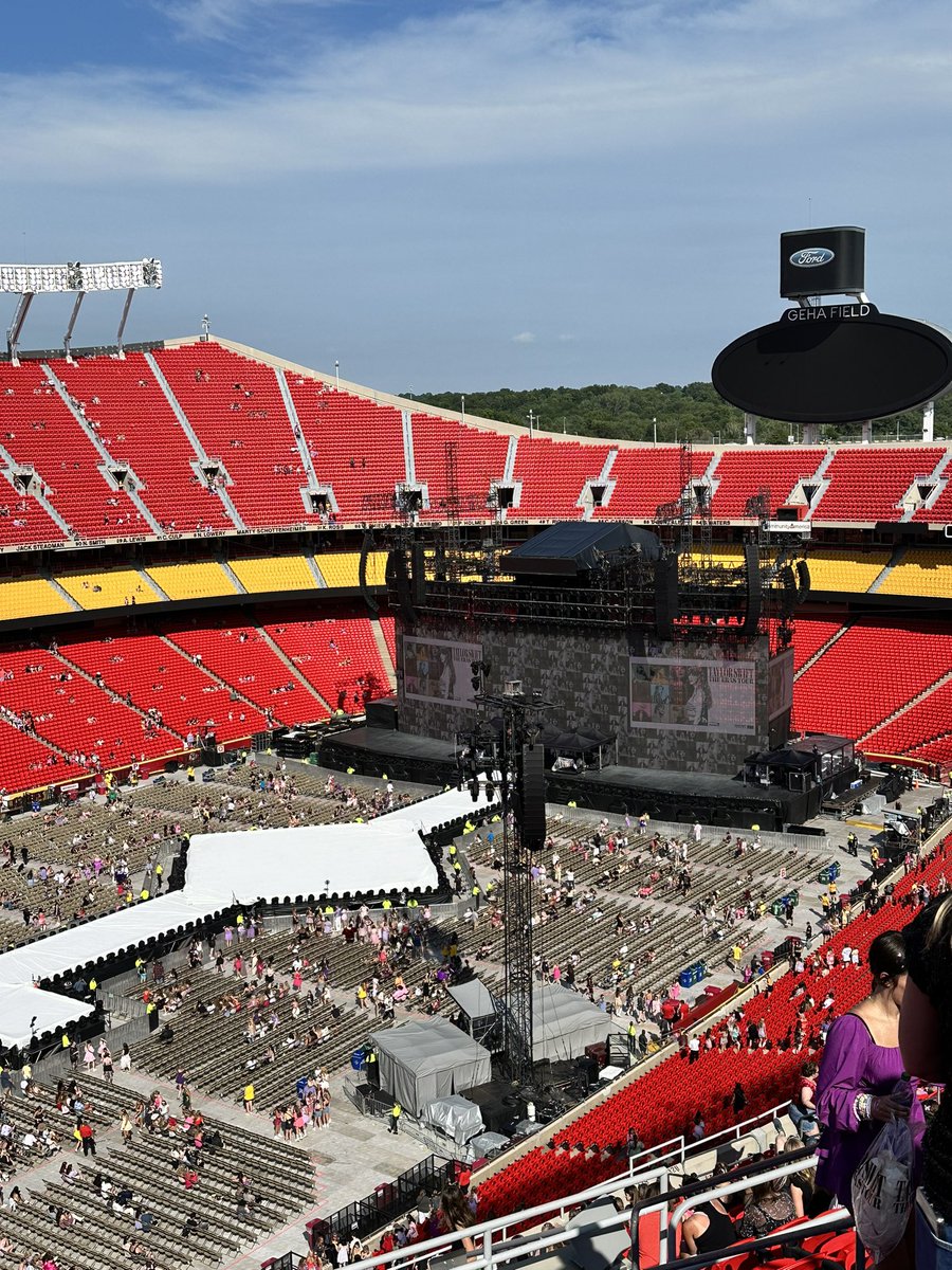 swiftie wins tweet media