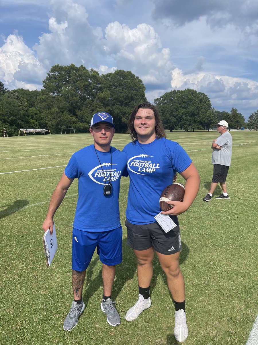 BrodieMartin52's tweet photo. Had a great day @presbycollege visiting campus and at the football camp. Huge thanks to @MaggioJake for working with the specialists today! @JosefLauderdale @Coach_MikeVick @causey_tom @XLongSnapping @AL6AFootball @RecruitPelhamFB https://t.co/u9WskIiHDP