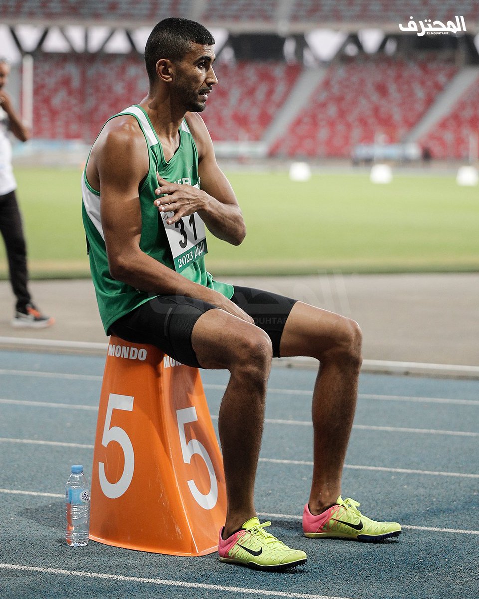 EMouhtarif's tweet photo. 🇩🇿🥇🥰
بطل ألعاب القوى تخصص العشاري العربي بورعدة يحتفل رفقة كتكوتاته بعد  إحرازه آخر ذهبية في مشواره ليختتم بذلك مسيرته الرياضية بأفضل صورة 📸✨️.

#الالعاب_الرياضية_العربية 
#الالعاب_العربية
 #arabgames2023 #arabgames #dz #TeamDZ #algeria https://t.co/jnamH5REsh