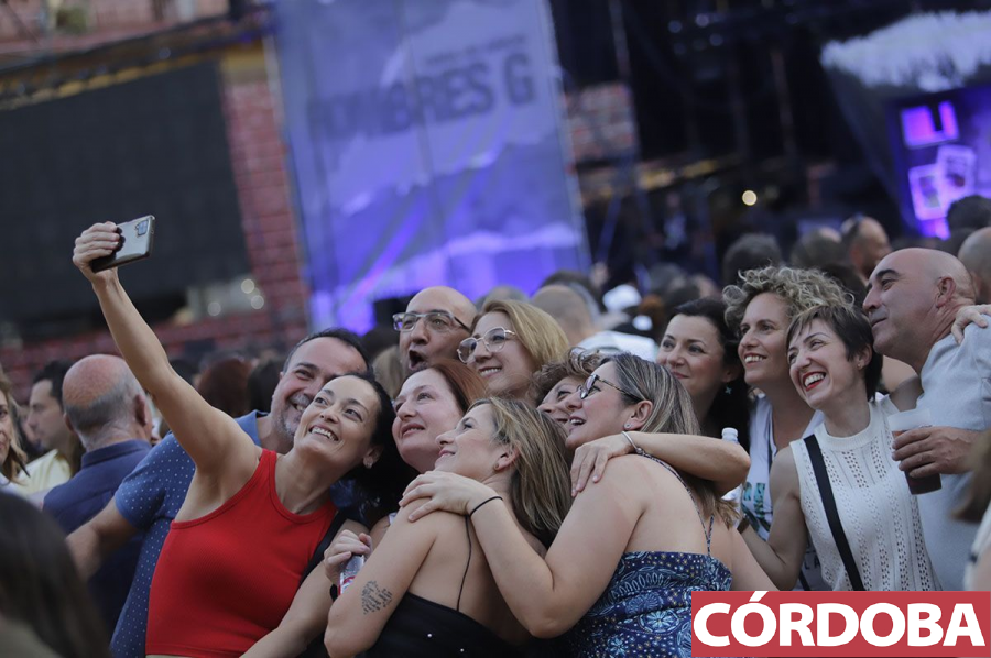 cordoba's tweet photo. @HombresG Hombres G enloquece al público de Los Califas
El concierto de #CórdobaEsp, en imágenes
👉https://t.co/Vl7AhPhuii
@HombresG #HombresG40años #Gira40añosySeguimosEmpezando https://t.co/cC5BSK80Tz https://t.co/Ew6mLmamHt