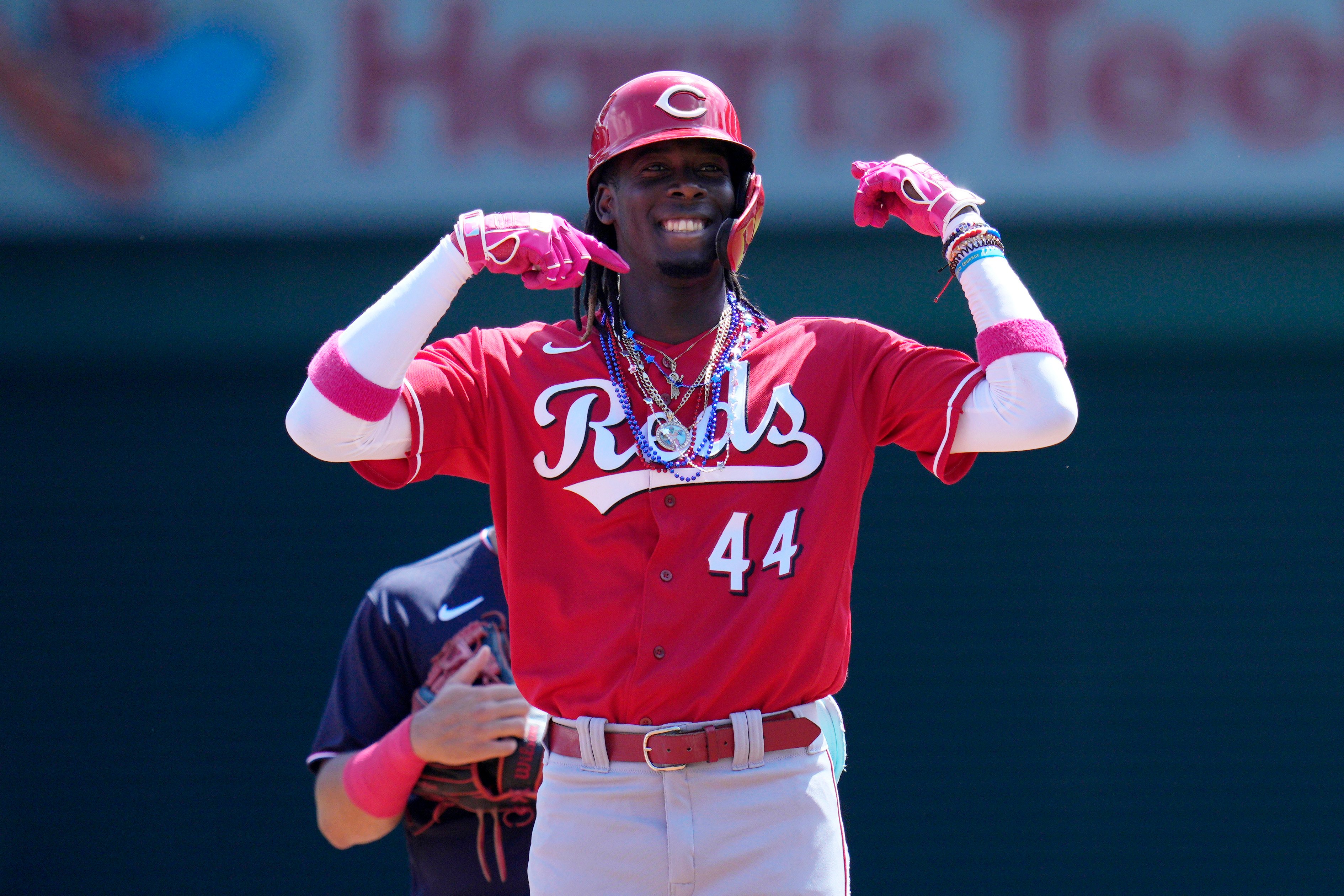 Reds Elly De La Cruz breaks own MLB record with 99 mph throw for