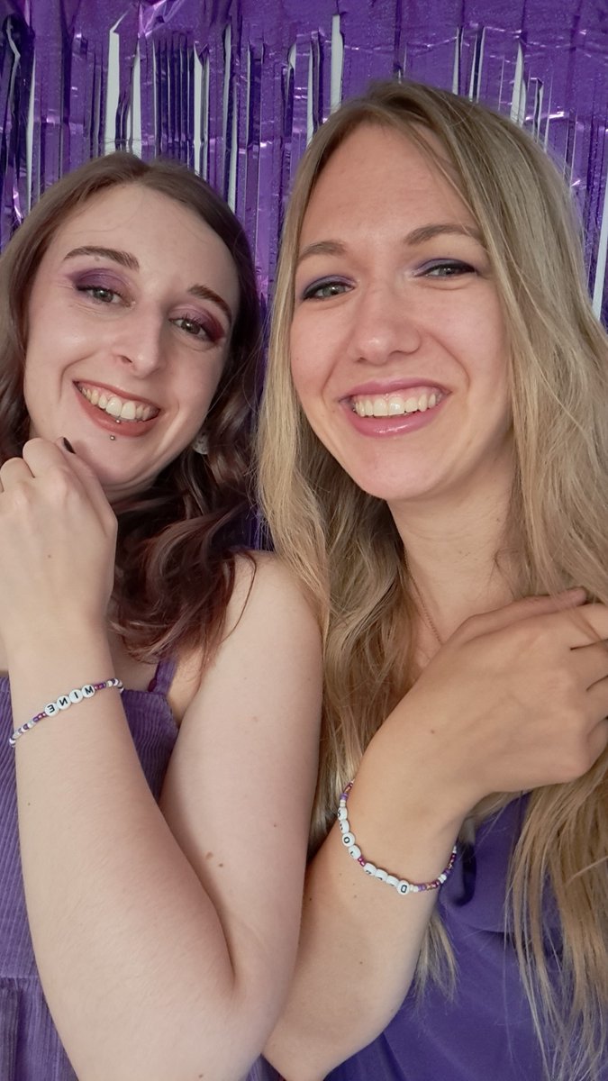 Talea1911's tweet image. It was the end of a decade
But the start of an age
#SpeakNowTaylorsVersion 
@taylornation13