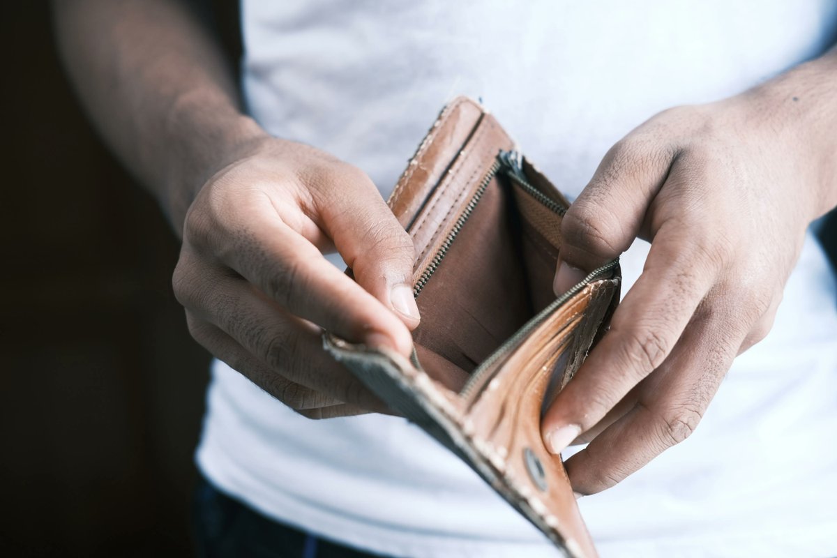 CatoInstitute's tweet photo. The U.S. welfare system is ineffective in helping Americans escape poverty. https://t.co/ZjduLFj8ak #CatoEcon #NewWorker https://t.co/ARZbrSlzpz