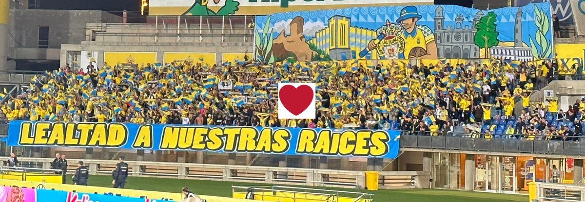 elforomdm's tweet photo. @U_D_Almeria @elchecf @CurvaRCDE Round 1 Quien fue mejor durante la temporada?  

🔄 RT Iraultza 1921 @alaves 

❤️MG Ultra Naciente @UDLP_Oficial 

eliminatoria #MDMreferendum 2023 (recuento de votos a las 00:00h https://t.co/sC3lLLyXun