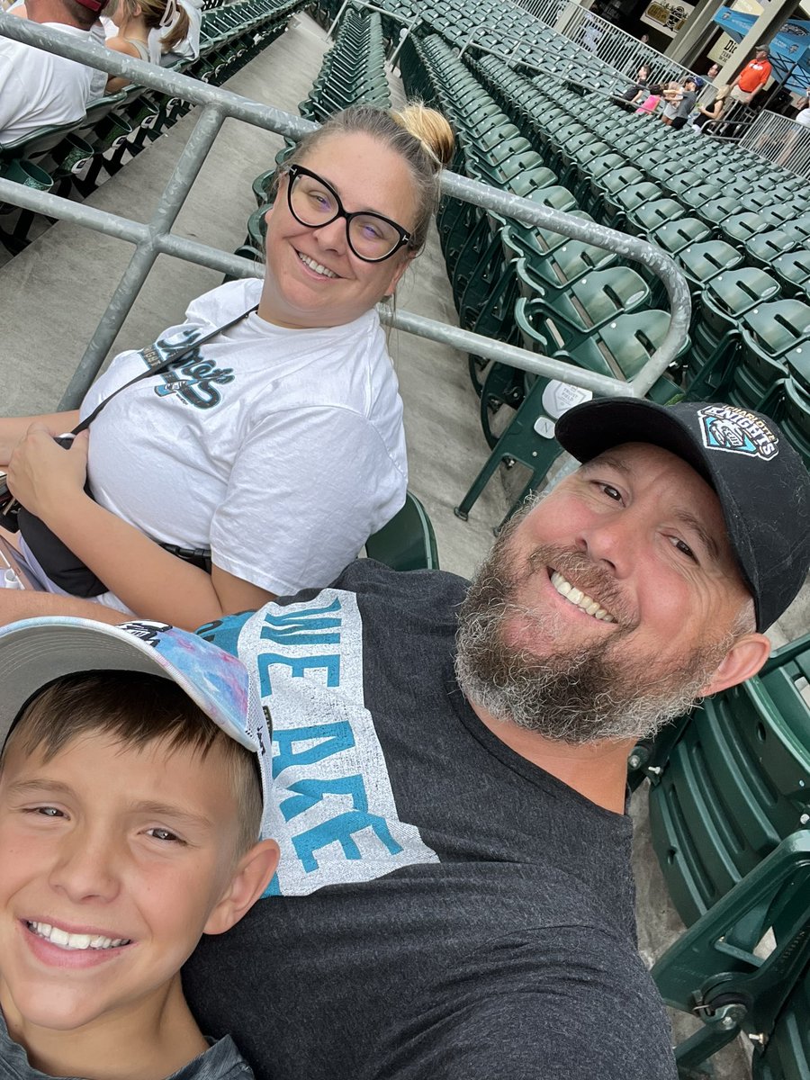 troygilroy30's tweet photo. Great night for some @KnightsBaseball @ChickfilA https://t.co/iH4pQ7MD8o