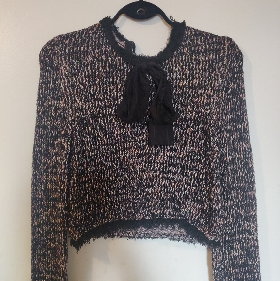 KatiaDBE's tweet photo. So good I had to share! Check out all the items I'm loving on @Poshmarkapp #poshmark #fashion #style #shopmycloset #zara: https://t.co/2NCnmTdsx5 https://t.co/6iEJu6eFYx