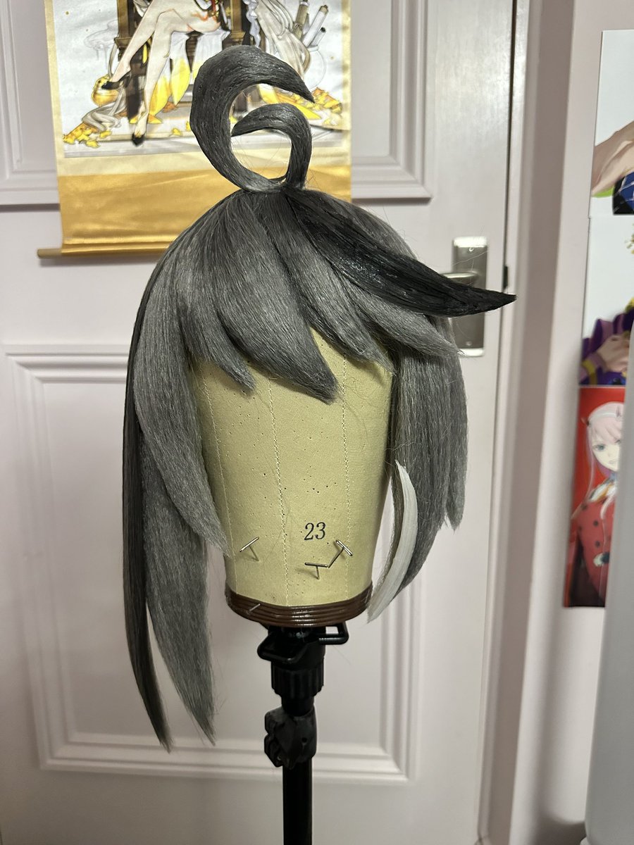 Streliziacos's tweet photo. Not my usual content on here but just finished this wig commission of @snuffyowo for a client on FB!
#cosplay #wigcomission #cosplaycommission #snuffyowo https://t.co/uGjXUlYtDi