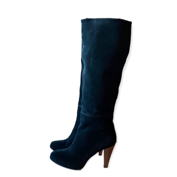 rolutiti's tweet photo. So good I had to share! Check out all the items I'm loving on @Poshmarkapp #poshmark #fashion #style #shopmycloset #joie #smithsonianinstitution: https://t.co/JOXpyvhtOW https://t.co/RDhs1zjSlI