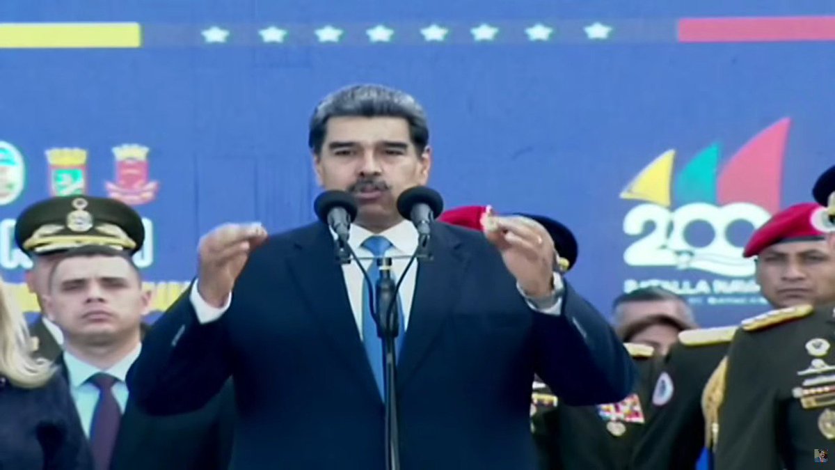 CILSVzla (@cilsvzla) on Twitter photo ¿Por qué será que cada vez que inicia una alocución presidencial el servicio de "interpretación" a LSV de <a href="/VTVcanal8/">VTV CANAL 8</a> es inexistente? ¿Será que <a href="/Conatel/">Conatel Venezuela</a> ha prestado atención al respecto? ¿Por qué será que cada vez que inicia una alocución presidencial el servicio de "interpretación" a LSV de <a href="/VTVcanal8/">VTV CANAL 8</a> es inexistente? ¿Será que <a href="/Conatel/">Conatel Venezuela</a> ha prestado atención al respecto?