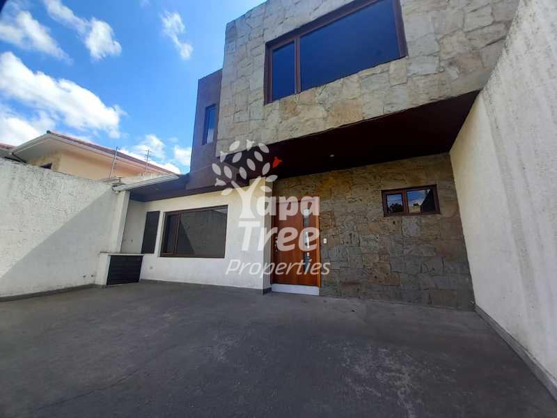 YapaTreeRE's tweet photo. 4 New Houses For Sale In Tres Marias Sector

Sector: Sector 3 Marias, Yanuncay, Cuenca

This House for Sale Features:

 3 Bedrooms
 2.5 Bathrooms
 Living room
 Dining room
 Laundry room
 2 Parking spaces

 109K

More images &amp; info on ou https://t.co/UAxCR2W64E https://t.co/KbjJ9iraYc