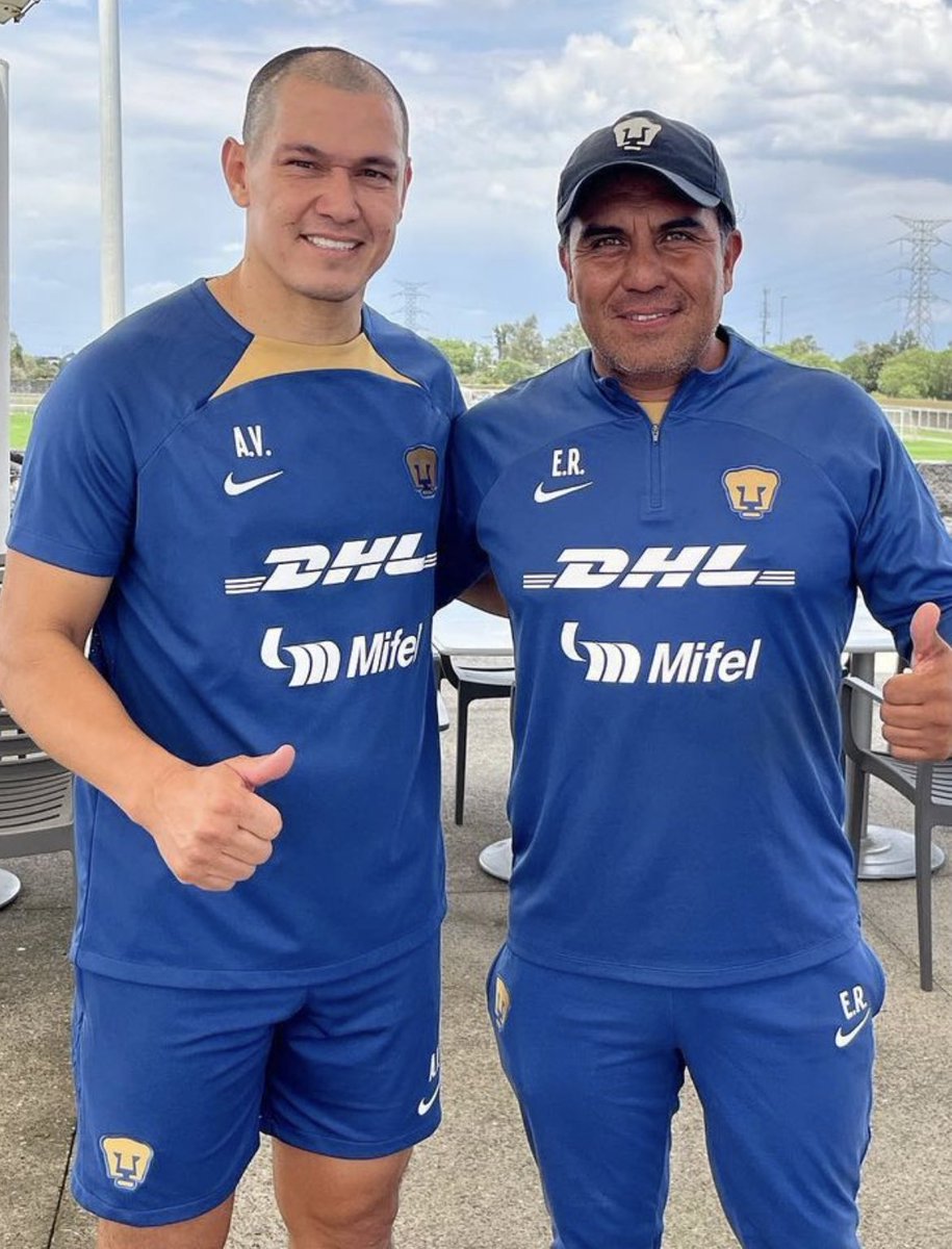 ichazito's tweet photo. No estoy llorando 🥺🥺 https://t.co/Fxkal1C1hz