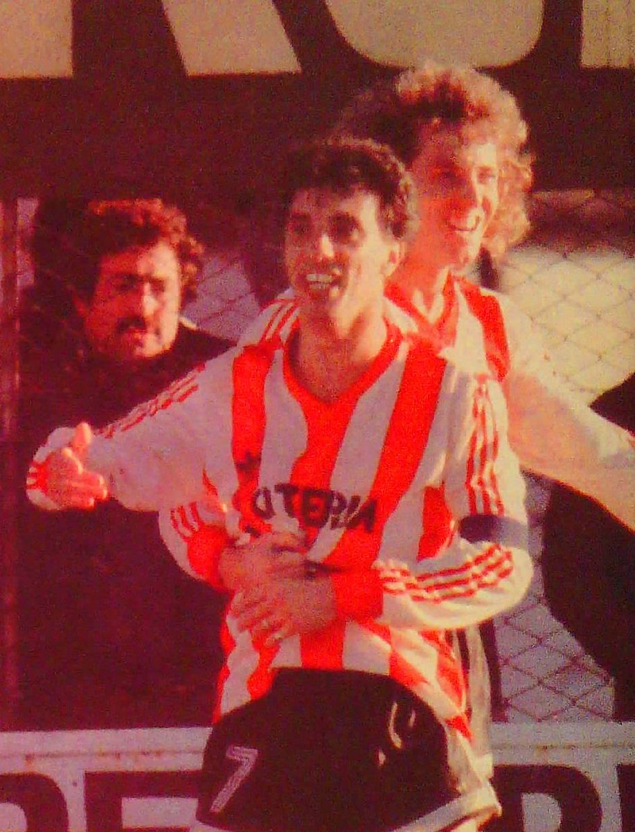 José Antonio 'Pepe' Castro (1988/89, jugó 41 partidos y Convirtió 17 goles) y Gustavo Pedro 'Potro' Echaniz (1988/89, jugó 41 partidos y Convirtió 10 goles). 
Delantera de Unión de Santa Fe.
#Unión
#VamosTate