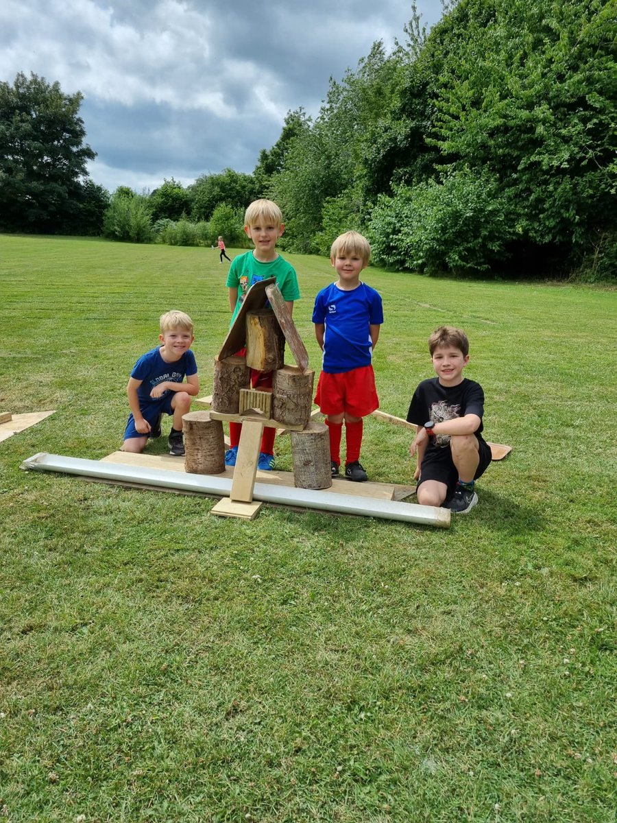 ysgolyfoel's tweet photo. Even after their amazing performance last night our children still had enough energy to make rocket ships today! #FOEL https://t.co/ToYz0wrPdd