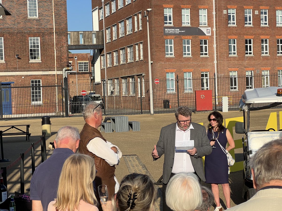 mcelvogued's tweet photo. A true maritime archaeologist retiring an honour to be asked to attend ⁦@MaryRoseMuseum⁩ ⁦@HE_Maritime⁩ https://t.co/5xVFCFSAXz
