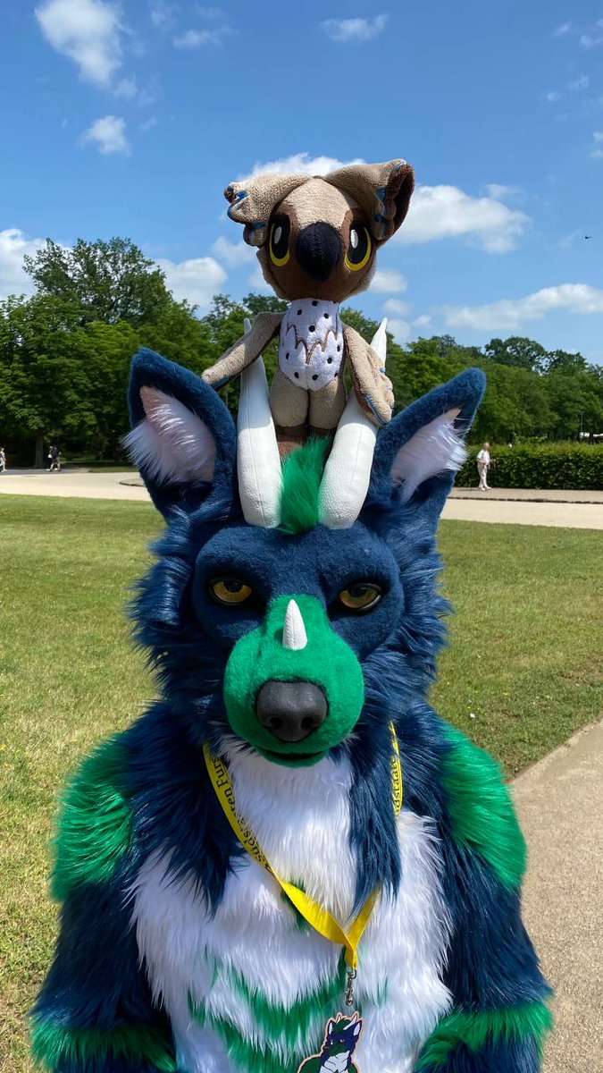 KuroWolve's tweet photo. I don`t know how that little @AzunoOwl came onto my head but i like it🦉:3

📷Mikami-Katze https://t.co/8i7vPCMEKU