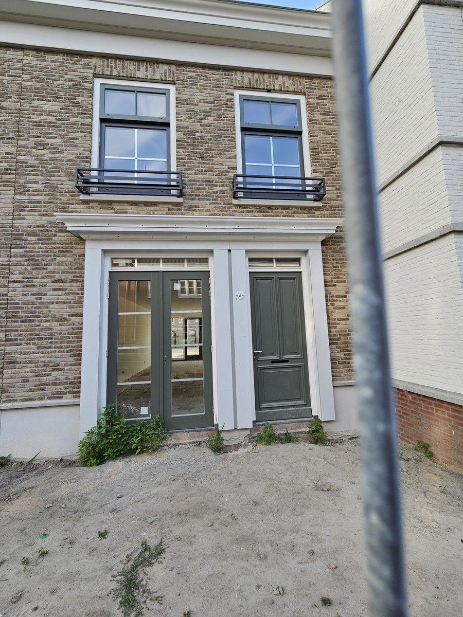 ERWND91's tweet photo. Onze op te leveren deur (en huis).
Iets met geduld. 🫠 https://t.co/nkxTzEWIfH