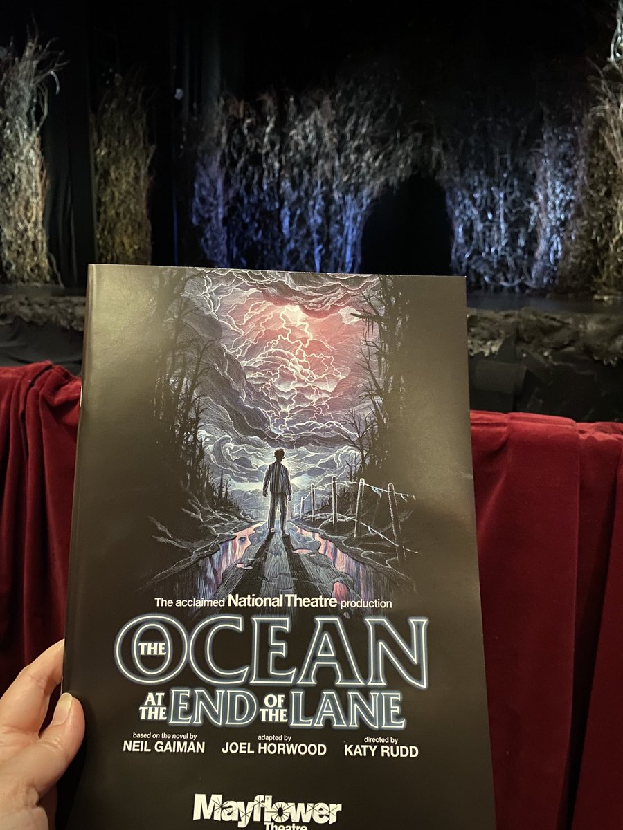 Claire Hayes tweet media