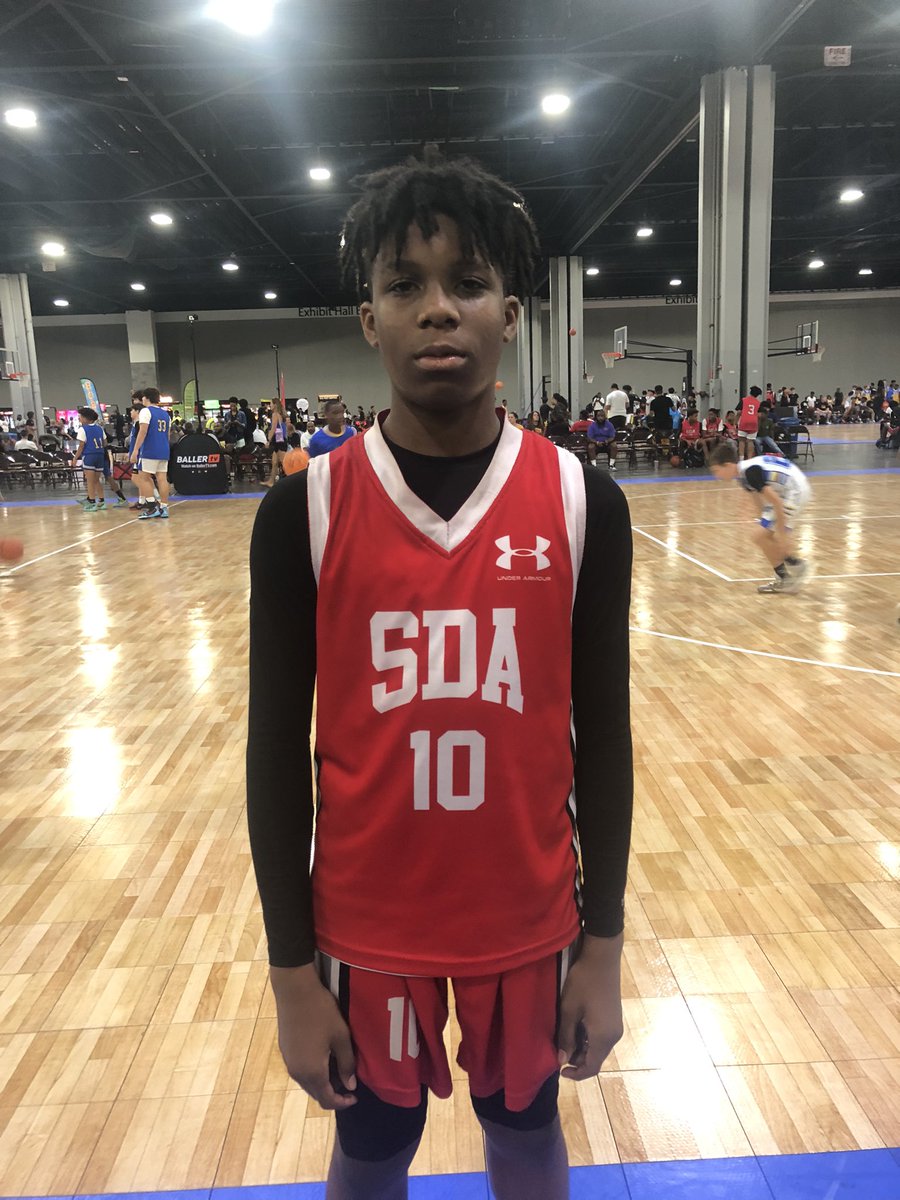 SDA 2028 with a very tough win over Team Nike Select 2028. 

SDA was led by an incredible backcourt performance from PG Vance Wilder (‘29) who had 26. 

Raylon May Jr. (‘29) added 14 points, while also creating a number of easy shots for his teammates.