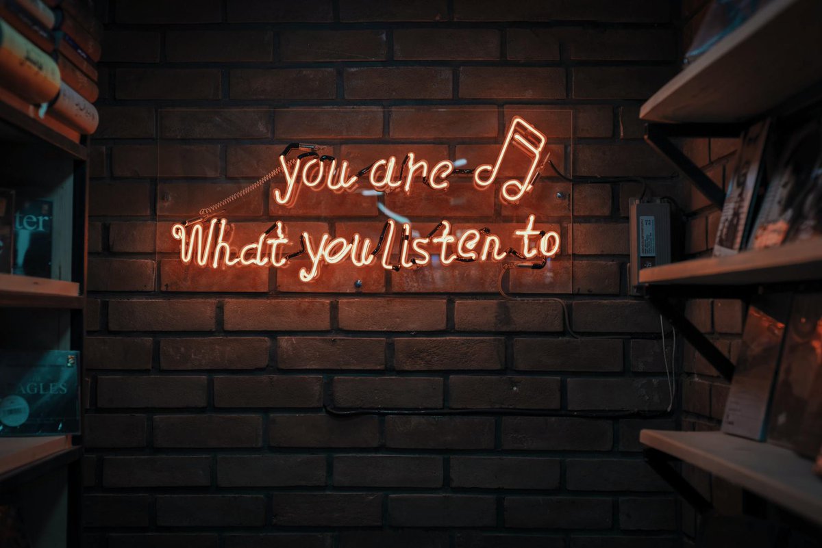 pcaskanette's tweet photo. Which song has been on repeat in your home lately? 🎶

Perry Caskanette
Sutton Group - Select Realty Inc.
519-280-5579
Experience is everything. Let me be your guide in buying and selling. https://t.co/uPIBWwRFFr https://t.co/o8uCr6bFap