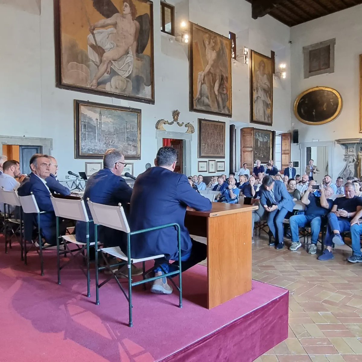 LAVORO SPORTIVO: ne abbiamo parlato questo pomerigio ad Ariccia con l'On. Volpi, l'On. Perissa, il Coordinatore Dipartimento Professioni FdI Cuccioletta, in un incontro pensato per avvicinare la politica al cittadino e informare in modo chiaro l'attività svolta in Parlamento.