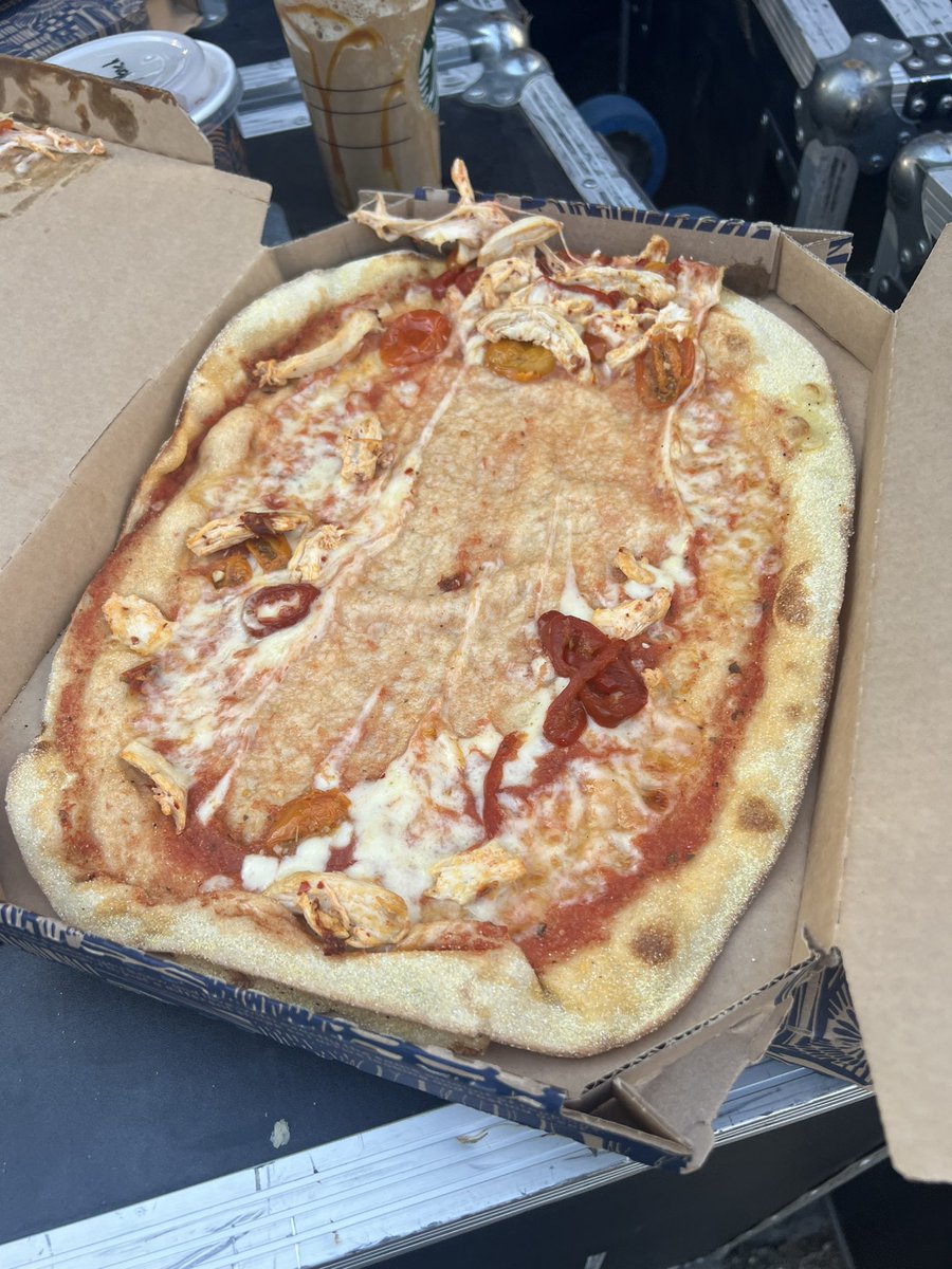 Apparently in just 200m from the <a href="/WeAreZizzi/">Zizzi</a> restaurant to the delivery location, <a href="/JustEatUK/">Just Eat UK</a>’s driver has managed to muller up a £160 order of food. Great work folks 👍🏻