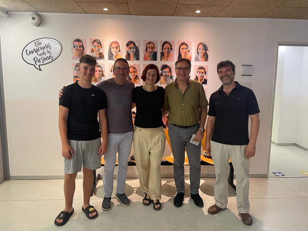JosepTorrico's tweet photo. La creació neix de l'atreviment!!!!  gràcies per regalar-nos aquests moments tant especials @NuriaMercader5 sigues valenta, creu en les teves possibilitats i molta sort en aquest camí  #DefensaTFG @Fundperetarres https://t.co/VbQAjYiq6l