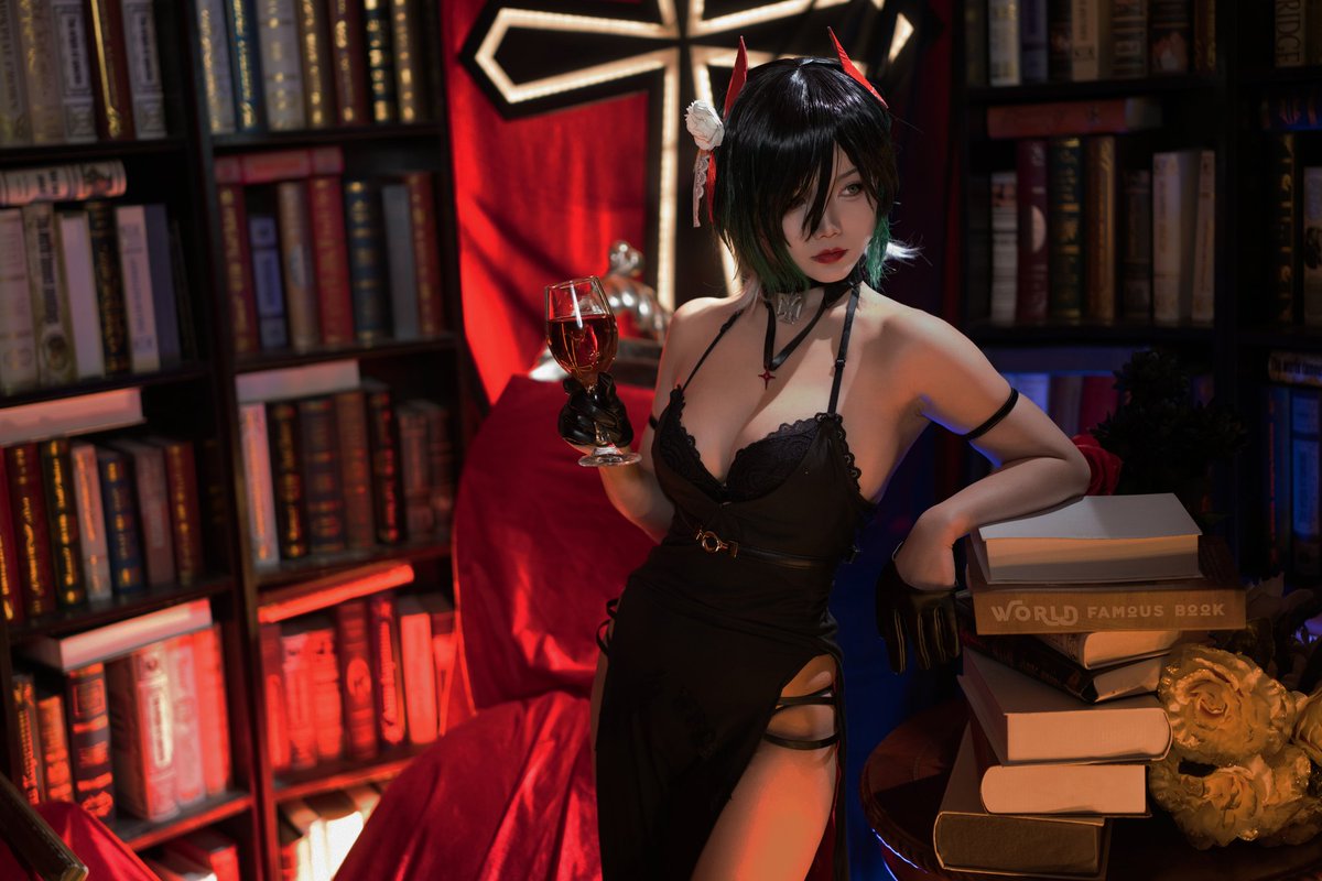 barubaru886's tweet photo. goodnight
乌尔里希·冯·胡滕 KMS Ulrich von Hutten ウルリッヒ・フォン・フッテン  #AzurLane  #碧蓝航线 #アズールレーン  #벽람항로   #碧藍航線 https://t.co/jFoOw9zIQt