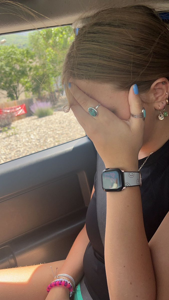 GabbyLeo1's tweet photo. It is past chicken mini hour and life is not up to standards. This is a bad bad day. #ihatebikers #chickenminis #devistated #nomeaningtolive https://t.co/tgWk6t1Y9z