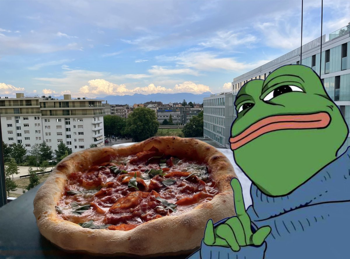 Cryptui0x's tweet photo. It’s not a PepeRoni $PEPE
But Pepish approved 💚🐸
#FeelsGoodFriday #PEPEARMY
Pizza 🍕 with a view #PepishFood https://t.co/DDbQwRtTDc