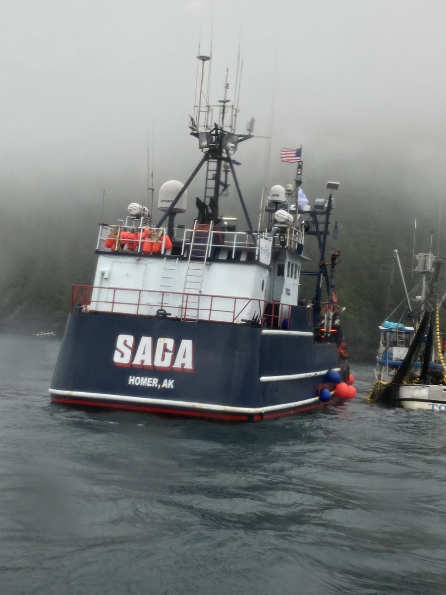 JaymeMcKenna's tweet photo. Trip Update: One just never knows what one might see in #Alaska!
#FVSaga #JakeAnderson #DeadliestCatch https://t.co/PtMlNy9Sqk