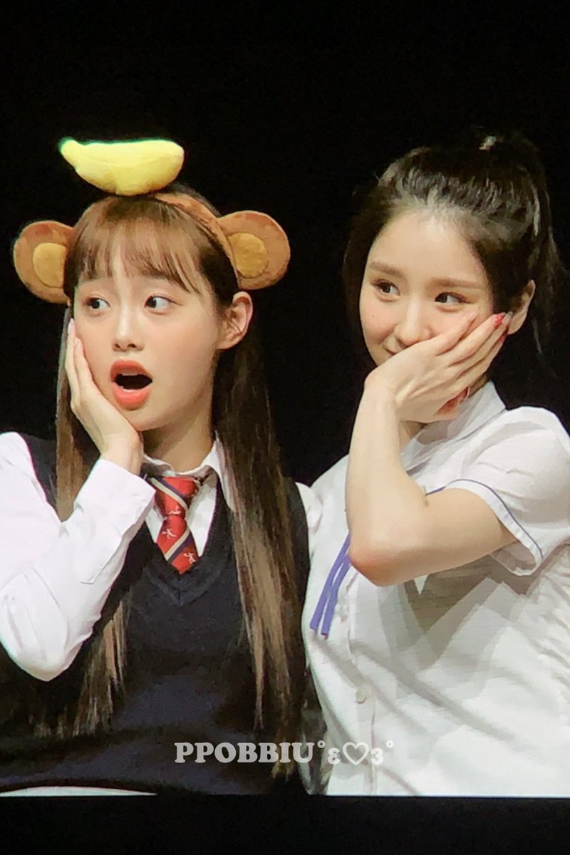 heejin pics (희진) tweet media
