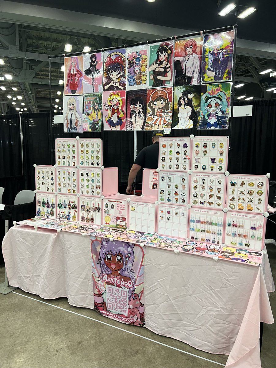 Naytendo's tweet photo. At #RTXAustin ! #roosterteeth https://t.co/Zjh0fJbNfU