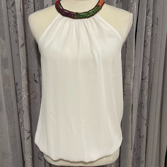 ShinyOldHide's tweet photo. So good I had to share! Check out all the items I'm loving on @Poshmarkapp #poshmark #fashion #style #shopmycloset #xoxo #herveleger: https://t.co/7AXKui7m3F https://t.co/Y4dgsuCHPD