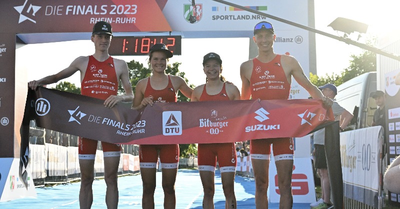 triathlon_dt's tweet photo. Das Team aus dem Siegerland macht den Titel-Hattrick perfekt!

#TriathlonD #Triathlon #DTU #DieFinals