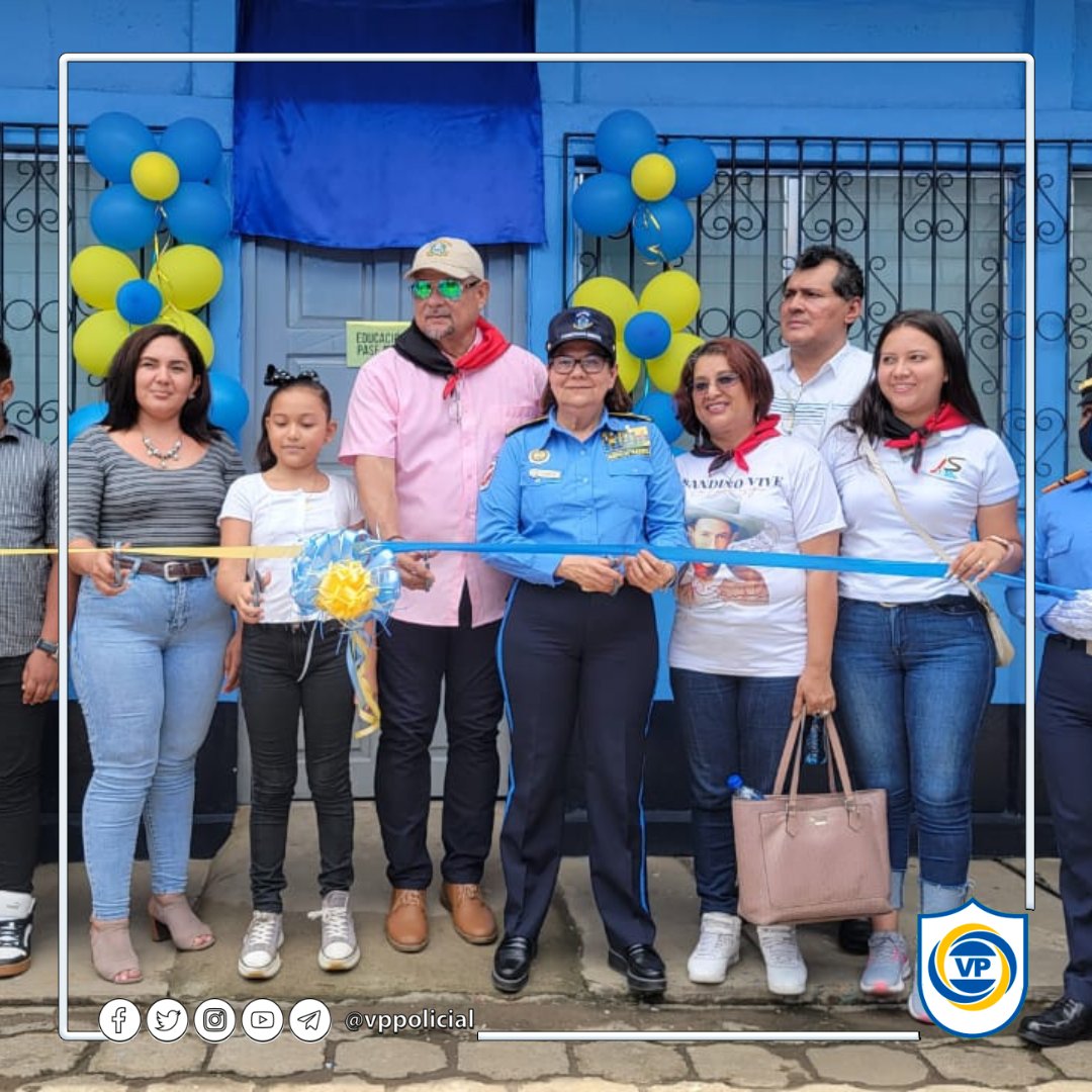 La Institución Policial inauguró en León una nueva Aula Virtual de Educación Vial, llevaba el nombre del Inspector Emil Rosales

En las instalaciones se realizarán capacitaciones a conductores en temas de Educación Vial y podrán efectuar los exámenes teóricos

#JuntoALaComunidad