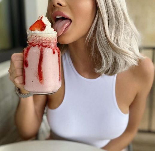 It's time to learn how to properly lick strawberry milkshake toppings. If you know what we mean...😜

Link in bio 👆

#WeteachSex #intimacy #intimacytip #intimacycoach #orgasm