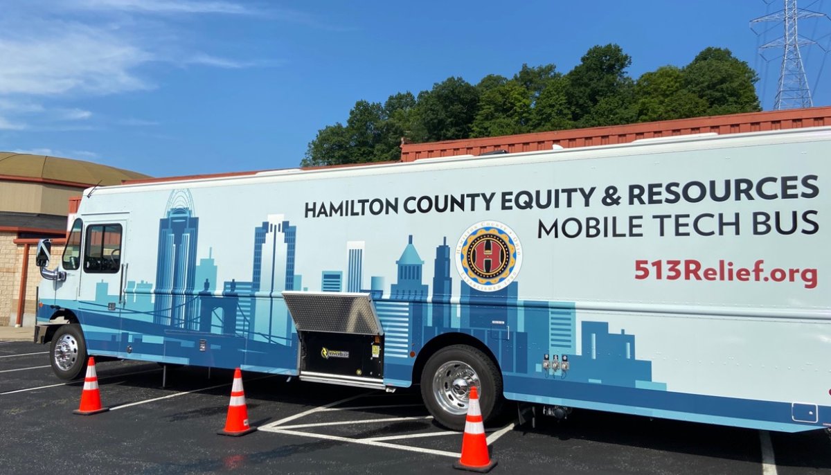 HamiltonDDS's tweet photo. Visit us on the #513ReliefBus this month!
π
7/13 - Millvale Community Center
π
7/15 - NAACP Block Party in Avondale
π
7/21 - Hopple Street Health Center
π
7/28 - Hamilton County Justice Center
#Cincinnati #HCDDS #Resources #Community #RentAssistance #Housing https://t.co/pihjthk4zk