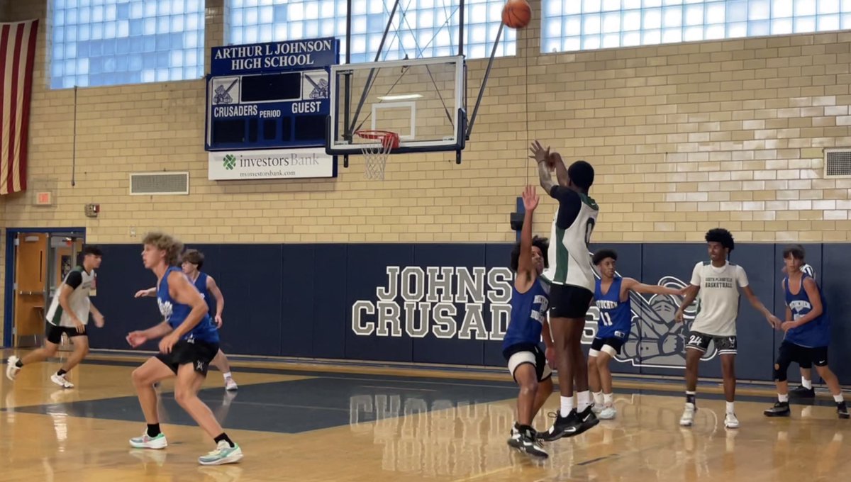 gmchoops's tweet image. Photos from the action in South Plainfield’s 50-36 victory over Metuchen at the Tri-County Summer League at A.L. Johnson Regional HS in Clark on Thursday night.  #njhoops #gmchoops #sphoops #metuchenhoops #tricounty #summerleague @SP___Basketball