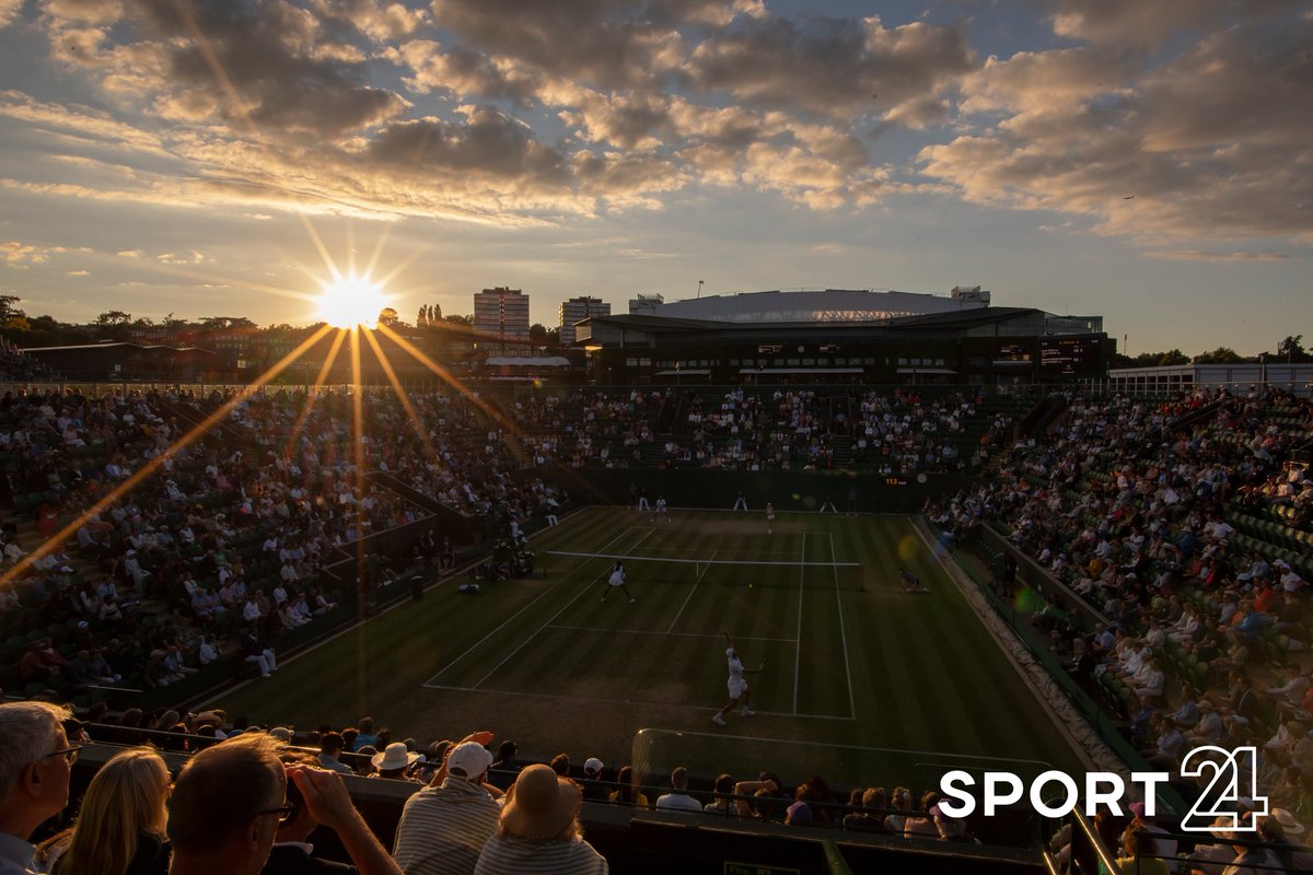 PanasonicAero's tweet image. Don’t miss Wimbledon this weekend! Tune in live in-flight with @sport24live to witness the best tennis players in action, offered exclusively with Panasonic Avionics. 🎾

Check out the full schedule here: shorturl.at/vSV58

#inflightentertainment #wimbledon2022