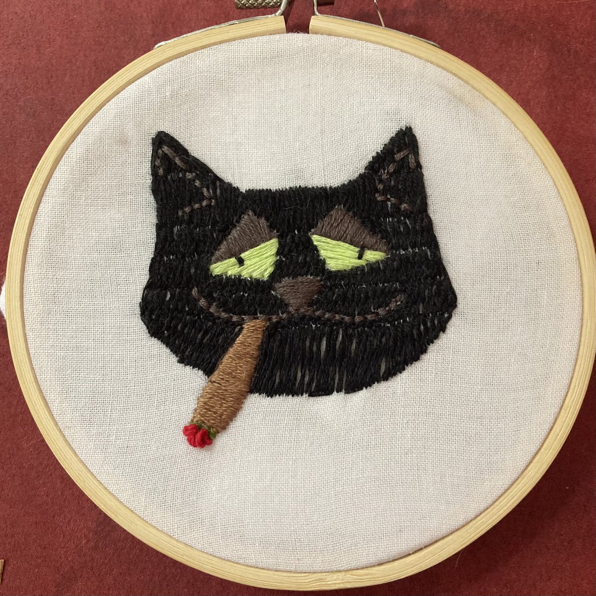 bilebrainz's tweet photo. [embroidery]

gifts for friends, who i love very much
—-
#embroidery #handembroidery #artistsontwitter https://t.co/0mP2qvSDsX