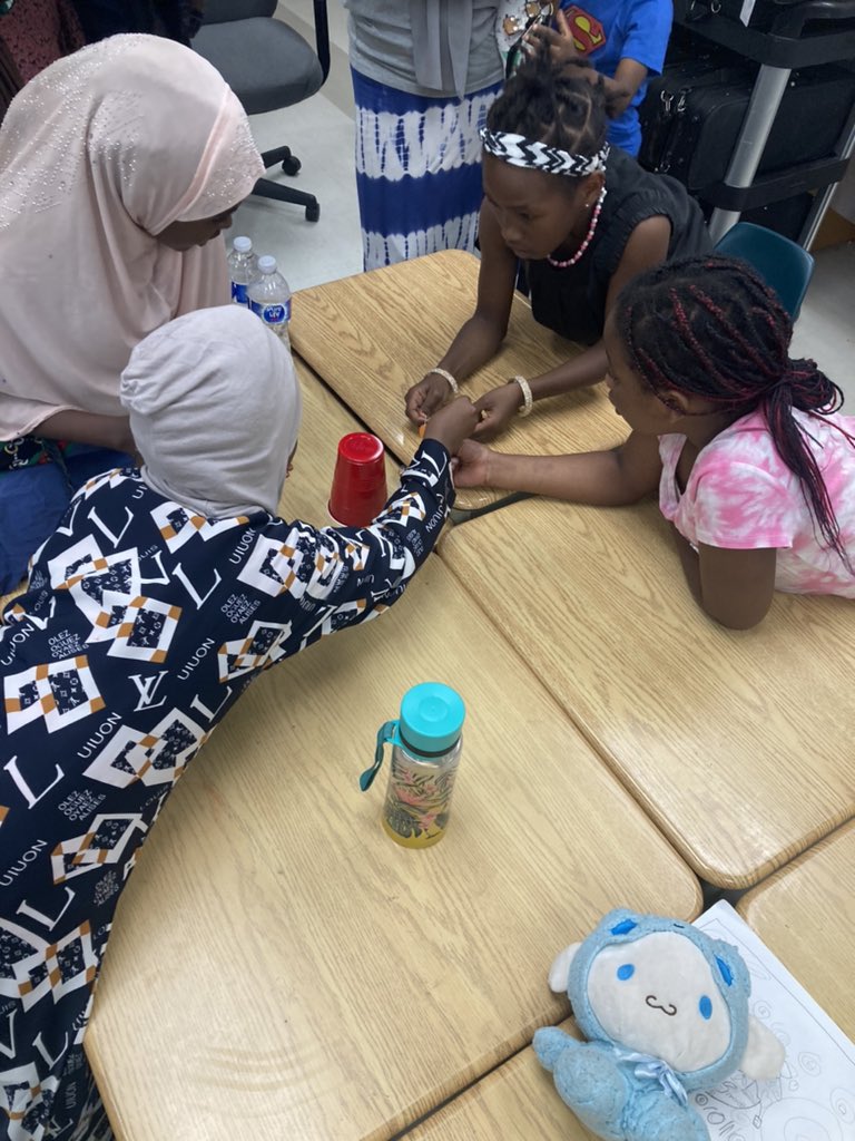 MissDDuggan's tweet image. Parent engagement day at Brock was a success! Families baked, saved Sam, and played some cooperative games! #Camp is AWESOME! @gecdsbpro @ClaraHowitt @MlleParaschak #GECDSBSLP2023
