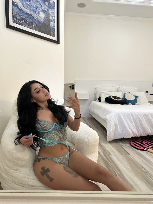 holisss https://t.co/fC5uFZtHzk