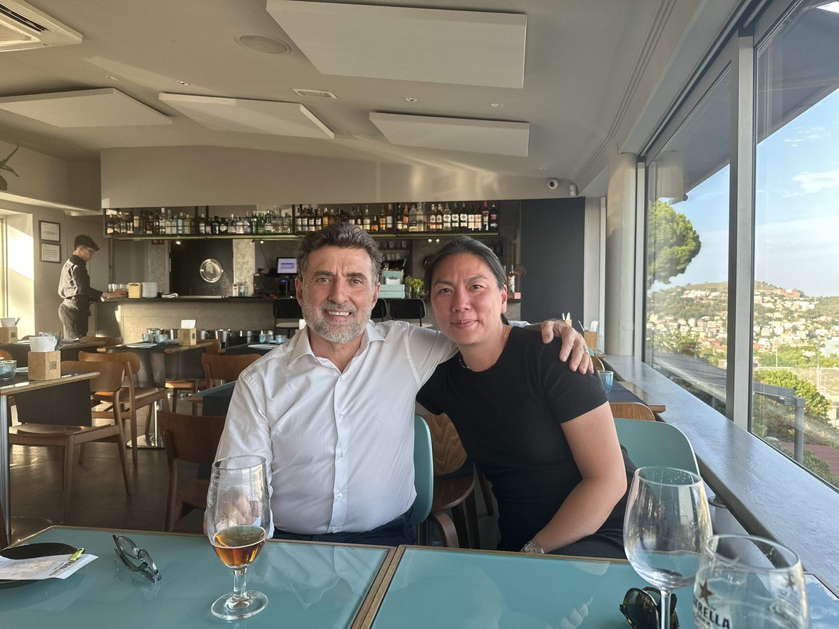 When in Barcelona, it is always a pleasure to see <a href="/MSIntFederation/">MS Int'l Federation</a> friends <a href="/XMontalban/">Xavier Montalban</a> &amp; 2023 #CharcotAward winner. Congrats XM! <a href="/cemcat_em/">Cemcat</a> #endMS