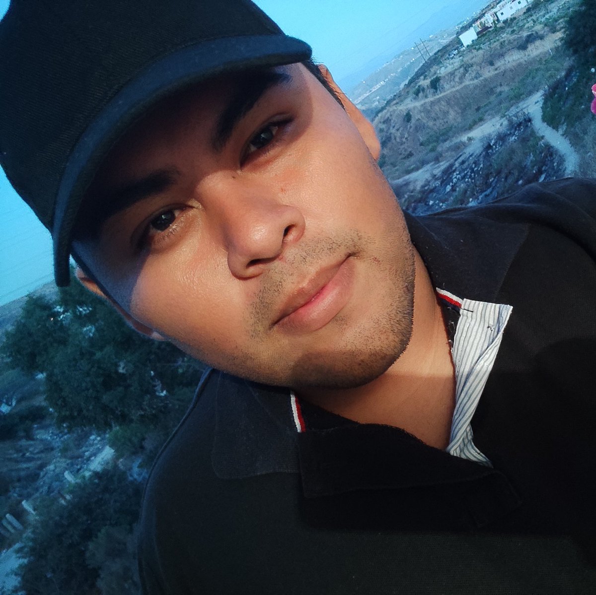 EnriqueC_G's tweet photo. #NuevaFotoDePerfil https://t.co/yB06VPiyS2