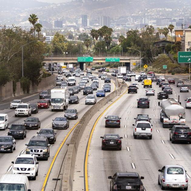 Gas prices in Southern California are expected to remain high throughout this summer vacation season, pushed up by a rise in travel demand that began with a surge in road trips over the Memorial Day weekend, experts say.
A summer bummer for gas: Pump prices expected to remai... https://t.co/FPDaPHFlX1