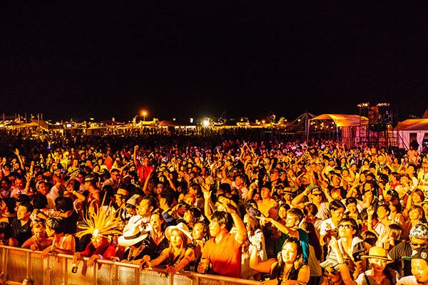 There is SOMETHING WRONG with the SITUATION in JAPAN !

We have no choice, but to be extremely cautious in this analysis, as the data we have are not always accurate and recent.

Pictures : Corona Sunset festival Okinawa.