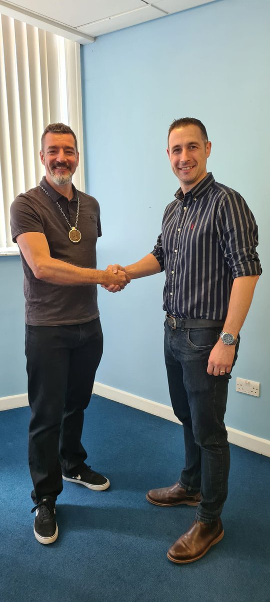 Time to hand on the honour of Society President at the end of todays summer meeting in Loughborough. 

Thank you Chris for a wonderful tenure, welcome Kevin and everything you have planned!

#WhSch #WhitworthSociety